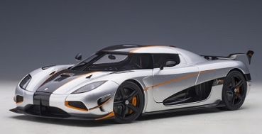 79024 Koenigsegg Agera RS (Moon Silver / Carbon with Orange Accents) 1:18